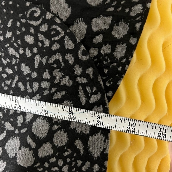 Stretchy Comfy Pencil Skirt - Picture 7 of 7